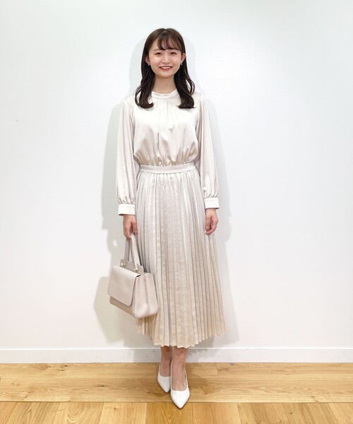 OPAQUE.CLIP（オペークドットクリップ）の「◆DELEGANT サテンプリーツワンピース【OPAQUE.CLIP NAVY】（ワンピース・レディース・ナチュラル/ネイビー・34/36/38/40/42）」の9枚目の写真