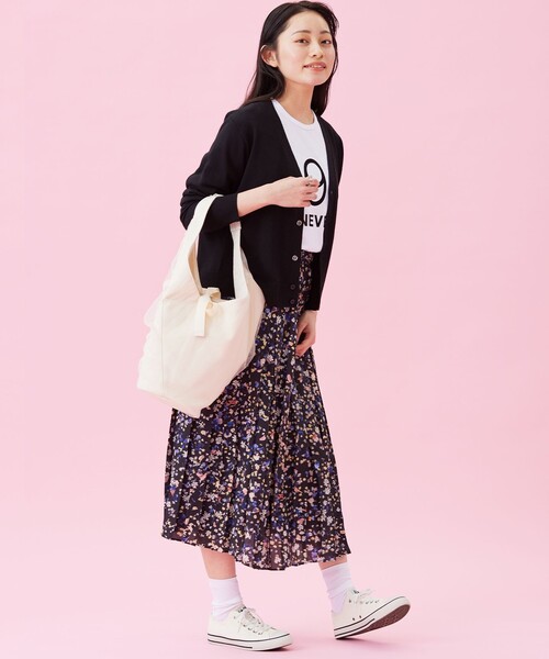 ANEVER(アンエバー)の「ブーケバッグ(トートバッグ・レディース・ホワイト系/ブラック系・F)」の16枚目の写真