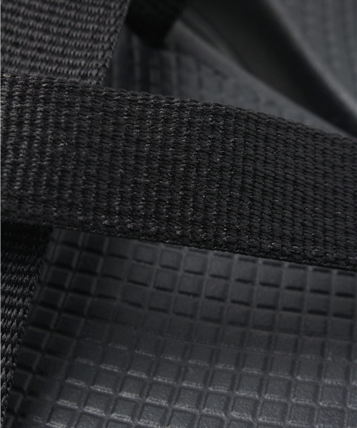 CIAOPANIC（チャオパニック）の「【Ciaopanic】【Chacoチャコ】　LAYEREDWAVES（サンダル・レディース・レッド/ブラック・7/8）」の10枚目の写真