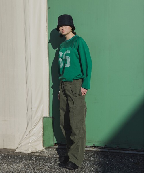 BEAMS（ビームス）の「BEAMS / ルーズ ナンバリング Tシャツ（Tシャツ/カットソー・メンズ・グリーン/ブラック系その他4・L/M/XL/S）」の3枚目の写真