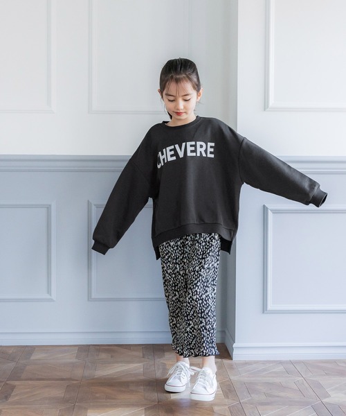 coca（coca）（コカ）の「キッズ 親子お揃い薄手ロゴスウェット（スウェット・キッズ・チャコール/ネイビー/ピンク/ホワイト/ライトベージュ/イエロー・100/110/120/130/140）」の13枚目の写真