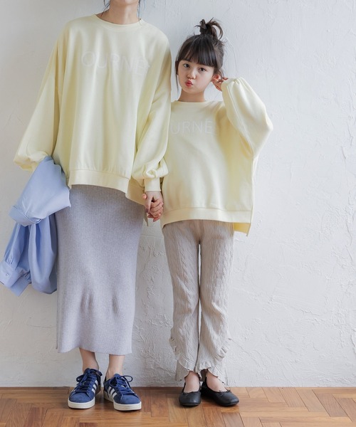 coca（coca）（コカ）の「キッズ 親子お揃い薄手ロゴスウェット（スウェット・キッズ・チャコール/ネイビー/ピンク/ホワイト/ライトベージュ/イエロー・100/110/120/130/140）」の18枚目の写真