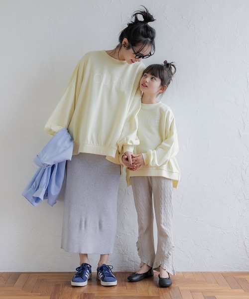 coca（coca）（コカ）の「キッズ 親子お揃い薄手ロゴスウェット（スウェット・キッズ・チャコール/ネイビー/ピンク/ホワイト/ライトベージュ/イエロー・100/110/120/130/140）」の20枚目の写真