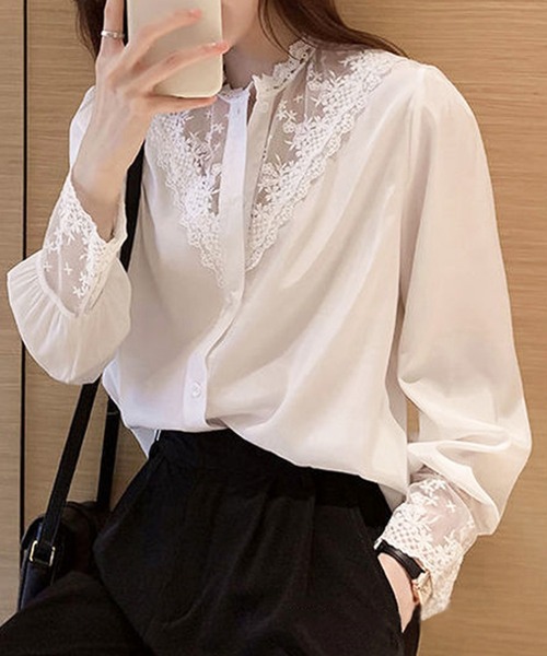Amulet(アミュレット)の「レース切り替えブラウス(シャツ/ブラウス・レディース・ホワイト/ブラック・M/L/XL)」の1枚目の写真