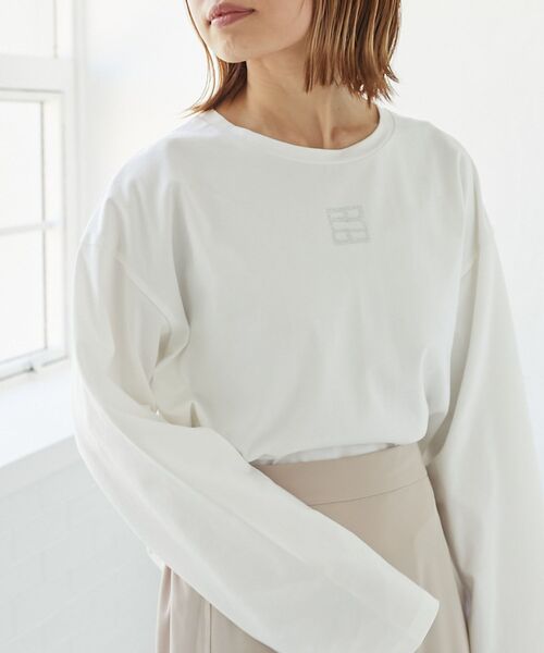 MAJESTIC LEGON(マジェスティックレゴン)の「ラインストーンロゴロンTee(Tシャツ/カットソー・レディース・ライトピンク/ライトブルー/オフホワイト・MEDIUM)」の2枚目の写真