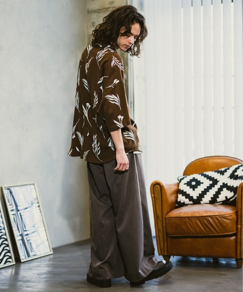 CASPER JOHN（キャスパージョン）の「Wide buggy slacks/ワイドバギースラックス（スラックス・メンズ・ブラウン/ブラック/グレー・SMALL/MEDIUM/LARGE）」の18枚目の写真