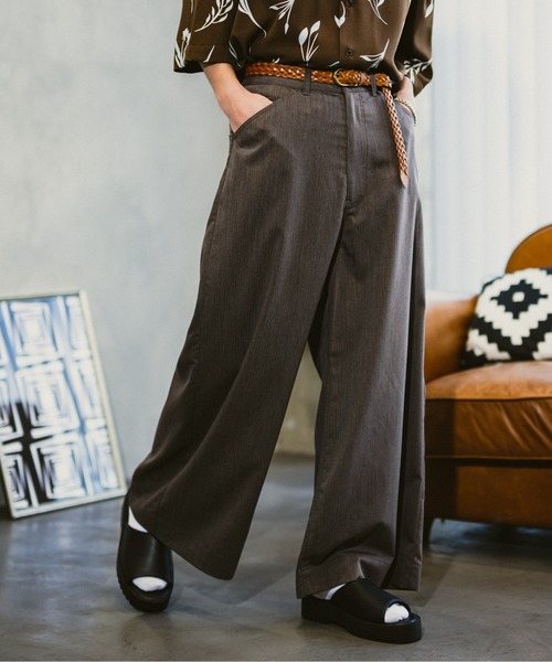 CASPER JOHN（キャスパージョン）の「Wide buggy slacks/ワイドバギースラックス（スラックス・メンズ・ブラウン/ブラック/グレー・SMALL/MEDIUM/LARGE）」の4枚目の写真