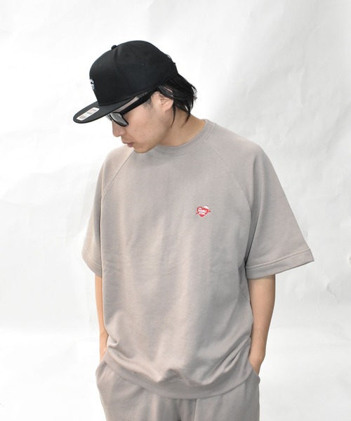 DOUBLE STEAL（ダブルスティール）の「ハート刺繍 半袖クルースウェット（Tシャツ/カットソー・メンズ・アッシュグレー/ブラック/ベージュ/モスグリーン・MEDIUM/LARGE/X-LARGE）」の18枚目の写真