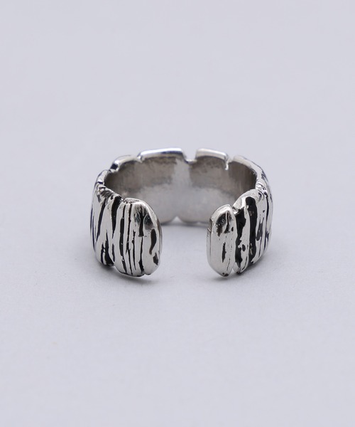 Figments（フィグメンツ）の「ダメージリング（リング・レディース・シルバー・FREE）」の2枚目の写真