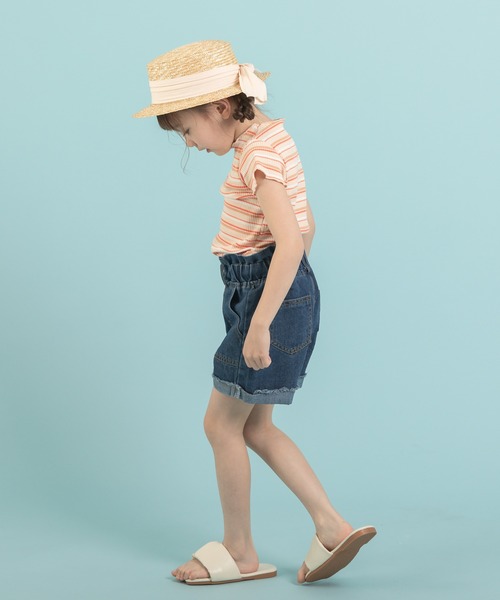 URBAN CHERRY(アーバンチェリー)の「センターボタンデザインウエストフリルデニムショートパンツ(デニムパンツ・キッズ・ブルー・100cm/110cm/120cm/130cm)」の14枚目の写真