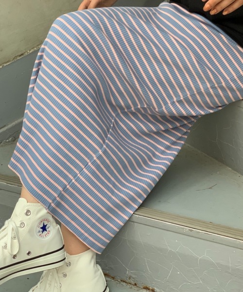 mi via loca（ミヴィアロカ）の「セルフカットバックスリットリブスカート（スカート・レディース・レッド/ブラック/ホワイト×ブラック/ターコイズブルー/トップグレー/ブラウン系/ブラウン系その他/グリーン/グレー系その他/ピンク/ブルー・FREE/L/M）」の10枚目の写真