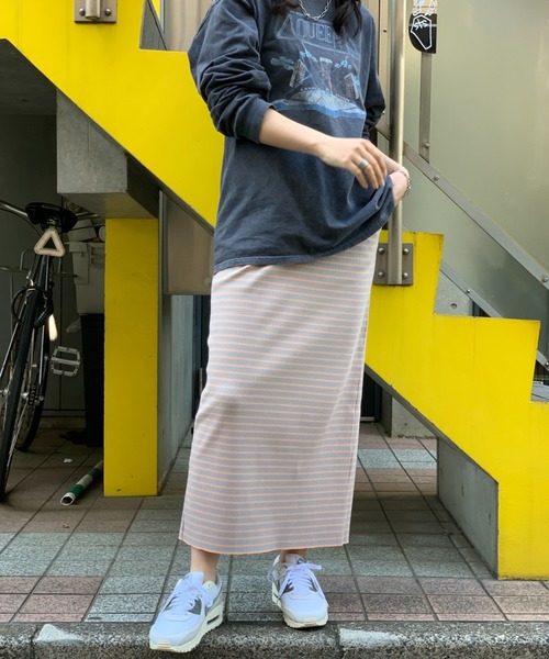 mi via loca（ミヴィアロカ）の「セルフカットバックスリットリブスカート（スカート・レディース・レッド/ブラック/ホワイト×ブラック/ターコイズブルー/トップグレー/ブラウン系/ブラウン系その他/グリーン/グレー系その他/ピンク/ブルー・FREE/L/M）」の12枚目の写真