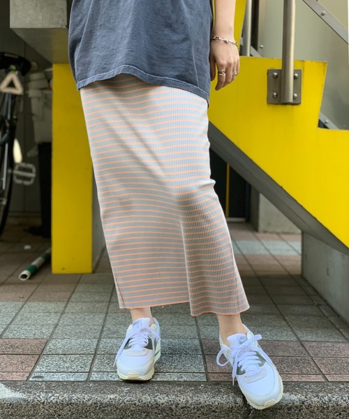 mi via loca（ミヴィアロカ）の「セルフカットバックスリットリブスカート（スカート・レディース・レッド/ブラック/ホワイト×ブラック/ターコイズブルー/トップグレー/ブラウン系/ブラウン系その他/グリーン/グレー系その他/ピンク/ブルー・FREE/L/M）」の13枚目の写真