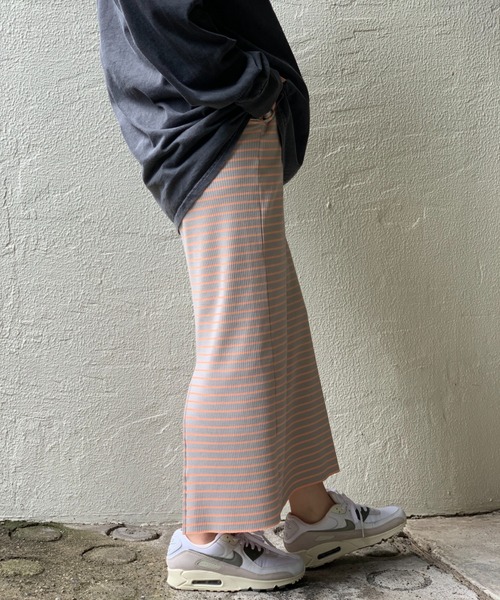 mi via loca（ミヴィアロカ）の「セルフカットバックスリットリブスカート（スカート・レディース・レッド/ブラック/ホワイト×ブラック/ターコイズブルー/トップグレー/ブラウン系/ブラウン系その他/グリーン/グレー系その他/ピンク/ブルー・FREE/L/M）」の18枚目の写真