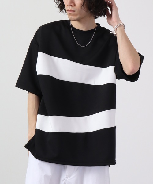 MMMM(エムエムエムエム)の「ルーズシルエットポンチ半袖Tシャツ(Tシャツ/カットソー・メンズ・チャコールグレー/ブラック/チャコール/ブラック系/ホワイト系/ホワイト・M/L)」の4枚目の写真