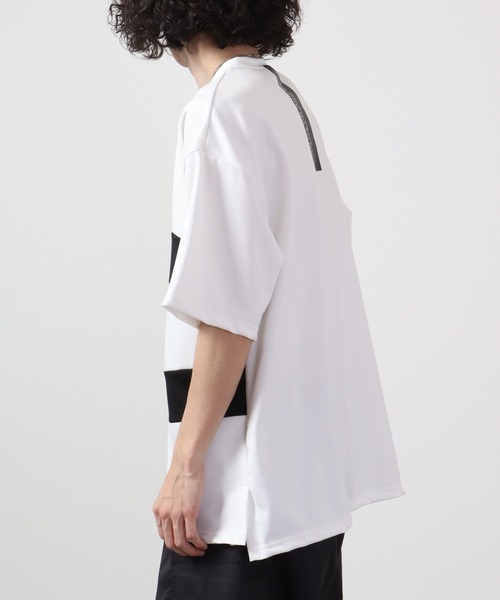 MMMM(エムエムエムエム)の「ルーズシルエットポンチ半袖Tシャツ(Tシャツ/カットソー・メンズ・チャコールグレー/ブラック/チャコール/ブラック系/ホワイト系/ホワイト・M/L)」の9枚目の写真