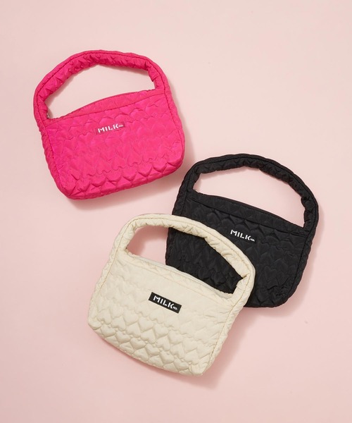 MILKFED.(ミルクフェド)の「HEART QUILTED HANDBAG(ハンドバッグ・レディース・ブラック/ピンク/オフホワイト・ONE SIZE)」の4枚目の写真