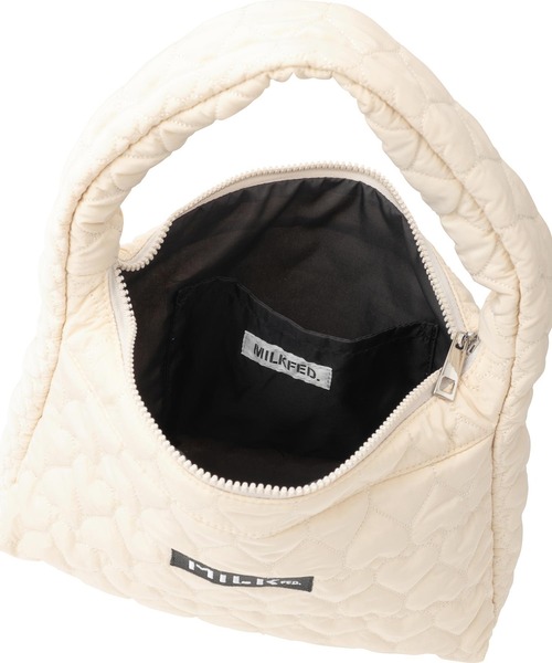 MILKFED.(ミルクフェド)の「HEART QUILTED HANDBAG(ハンドバッグ・レディース・ブラック/ピンク/オフホワイト・ONE SIZE)」の11枚目の写真