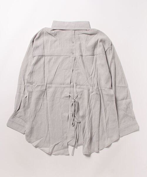 aimoha（アイモハ）の「シアー　バックスリットシャツ (SS)（シャツ/ブラウス・レディース・イエロー/ライトグレー/オフホワイト/ライトブルー/パープル/グリーン/ピンク/ベージュ/ライトパープル/ホワイト・FREE）」の11枚目の写真