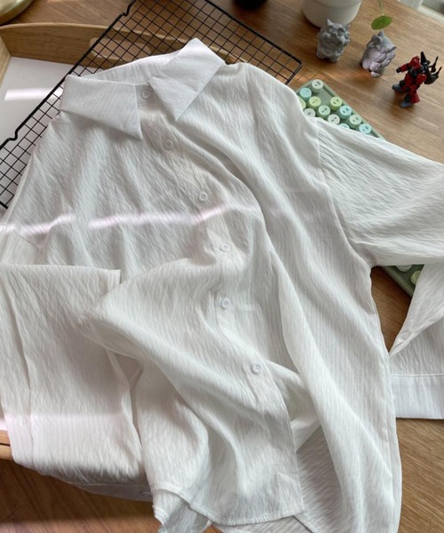 aimoha（アイモハ）の「シアー　バックスリットシャツ (SS)（シャツ/ブラウス・レディース・イエロー/ライトグレー/オフホワイト/ライトブルー/パープル/グリーン/ピンク/ベージュ/ライトパープル/ホワイト・FREE）」の22枚目の写真