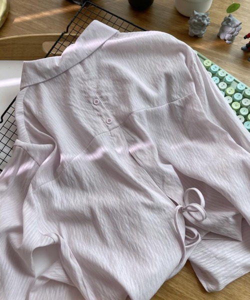 aimoha（アイモハ）の「シアー　バックスリットシャツ (SS)（シャツ/ブラウス・レディース・イエロー/ライトグレー/オフホワイト/ライトブルー/パープル/グリーン/ピンク/ベージュ/ライトパープル/ホワイト・FREE）」の21枚目の写真