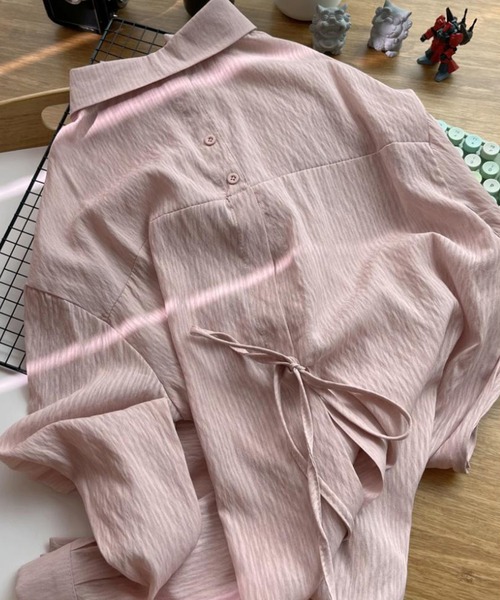 aimoha（アイモハ）の「シアー　バックスリットシャツ (SS)（シャツ/ブラウス・レディース・イエロー/ライトグレー/オフホワイト/ライトブルー/パープル/グリーン/ピンク/ベージュ/ライトパープル/ホワイト・FREE）」の20枚目の写真