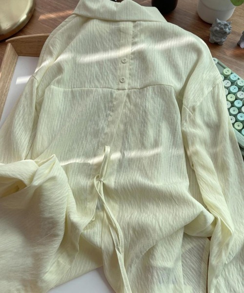 aimoha（アイモハ）の「シアー　バックスリットシャツ (SS)（シャツ/ブラウス・レディース・イエロー/ライトグレー/オフホワイト/ライトブルー/パープル/グリーン/ピンク/ベージュ/ライトパープル/ホワイト・FREE）」の19枚目の写真