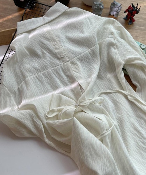 aimoha（アイモハ）の「シアー　バックスリットシャツ (SS)（シャツ/ブラウス・レディース・イエロー/ライトグレー/オフホワイト/ライトブルー/パープル/グリーン/ピンク/ベージュ/ライトパープル/ホワイト・FREE）」の16枚目の写真