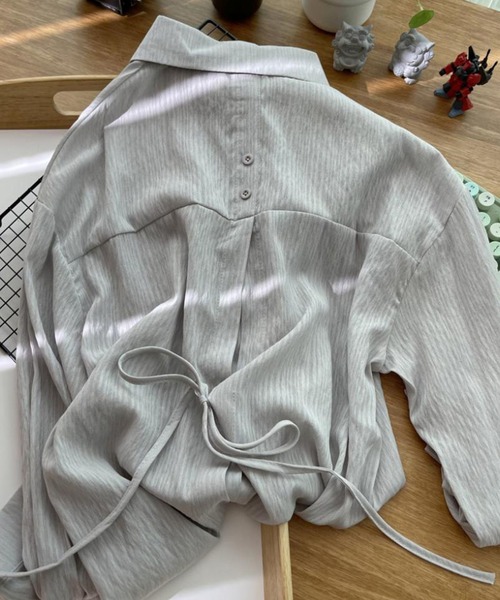 aimoha（アイモハ）の「シアー　バックスリットシャツ (SS)（シャツ/ブラウス・レディース・イエロー/ライトグレー/オフホワイト/ライトブルー/パープル/グリーン/ピンク/ベージュ/ライトパープル/ホワイト・FREE）」の13枚目の写真