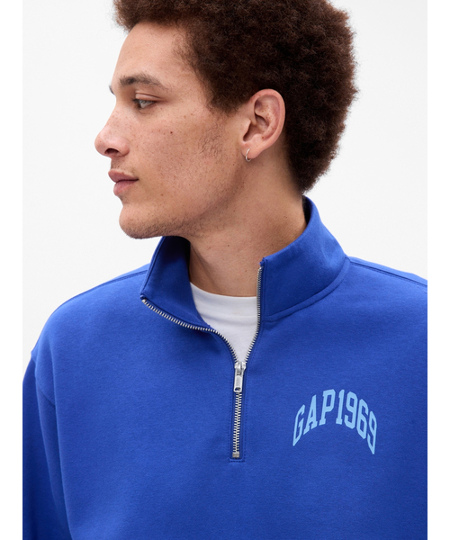 GAP(ギャップ)の「Gapアーチロゴ ハーフジップアップ プルオーバー(ユニセックス)(スウェット・メンズ・ブルー/ベージュ/ブラック/オレンジ系その他・M/XL/S/L/XS)」の6枚目の写真