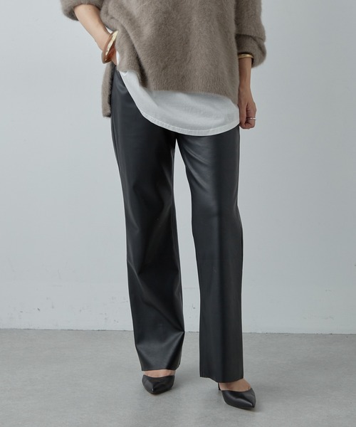 SHENERY（シーナリー）の「フェイクレザーストレートパンツ（その他パンツ・レディース・ブラック・36/38）」の18枚目の写真