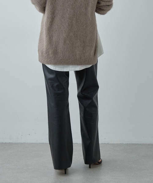 SHENERY（シーナリー）の「フェイクレザーストレートパンツ（その他パンツ・レディース・ブラック・36/38）」の22枚目の写真