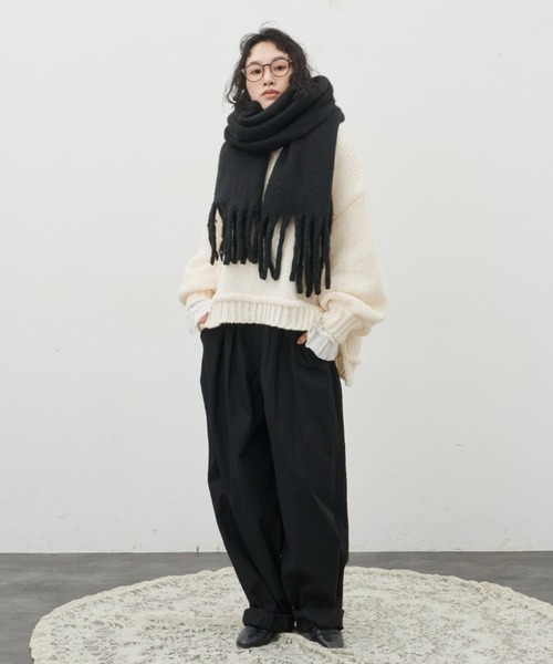 Libra Cue（リブラ キュー）の「ボリュームフリンジマフラー（マフラー・レディース・レッド/アイボリー/ブラック・FREE）」の9枚目の写真