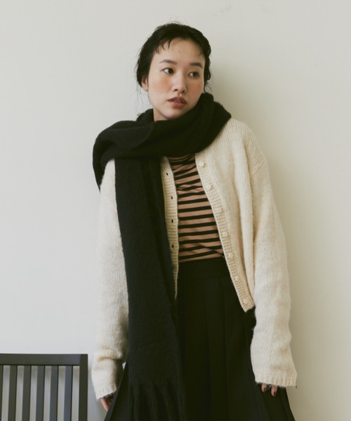 Libra Cue（リブラ キュー）の「ボリュームフリンジマフラー（マフラー・レディース・レッド/アイボリー/ブラック・FREE）」の22枚目の写真