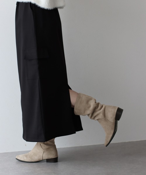 BLUEEAST(ブルーイースト)の「フェイクスエードロングブーツ(ブーツ・レディース・ブラック/ベージュ・MEDIUM/LARGE)」の7枚目の写真