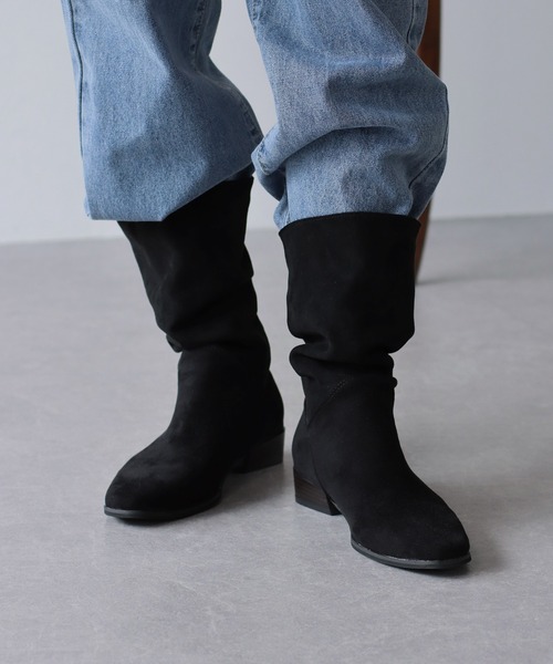 BLUEEAST(ブルーイースト)の「フェイクスエードロングブーツ(ブーツ・レディース・ブラック/ベージュ・MEDIUM/LARGE)」の13枚目の写真