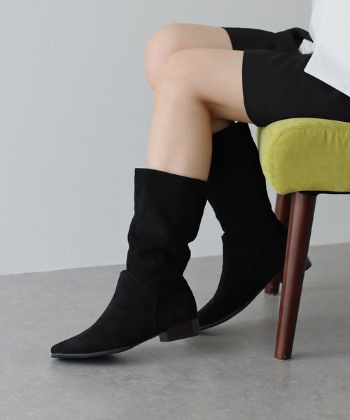 BLUEEAST(ブルーイースト)の「フェイクスエードロングブーツ(ブーツ・レディース・ブラック/ベージュ・MEDIUM/LARGE)」の15枚目の写真