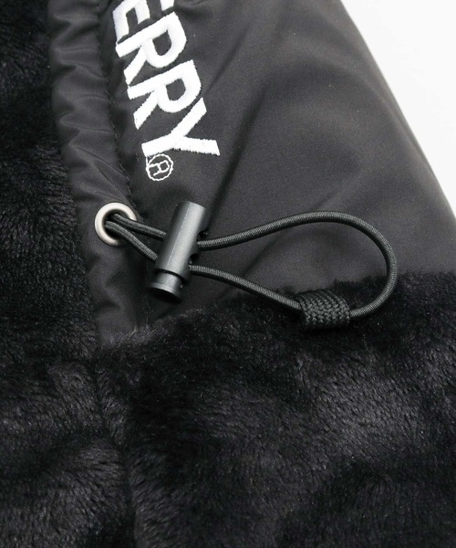 GERRY（ジェリー）の「選べる3素材 ファーフリース ボア×タフタ ビッグフード ネックウォーマー（ネックウォーマー/スヌード・メンズ・ブラック/グレー/グレー系その他/ブラック系その他/グレー系その他2/ブラック系その他2・FREE）」の15枚目の写真