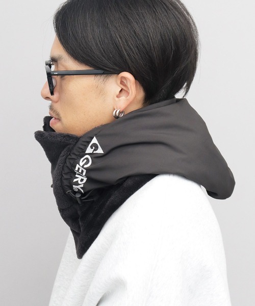 GERRY（ジェリー）の「選べる3素材 ファーフリース ボア×タフタ ビッグフード ネックウォーマー（ネックウォーマー/スヌード・メンズ・ブラック/グレー/グレー系その他/ブラック系その他/グレー系その他2/ブラック系その他2・FREE）」の21枚目の写真
