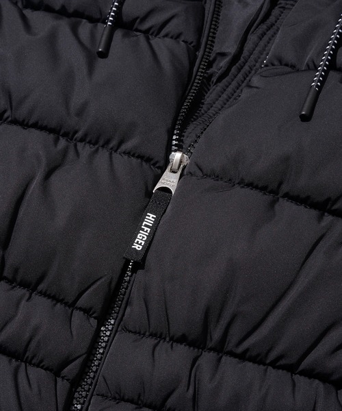 TOMMY HILFIGER（トミーヒルフィガー）の「【TOMMY HILFIGER / トミーヒルフィガー】ワンポイントロゴ 中綿ジップフードベスト（ダウンベスト・レディース・ブラック/ホワイト・LARGE/MEDIUM/SMALL/X-LARGE）」の12枚目の写真
