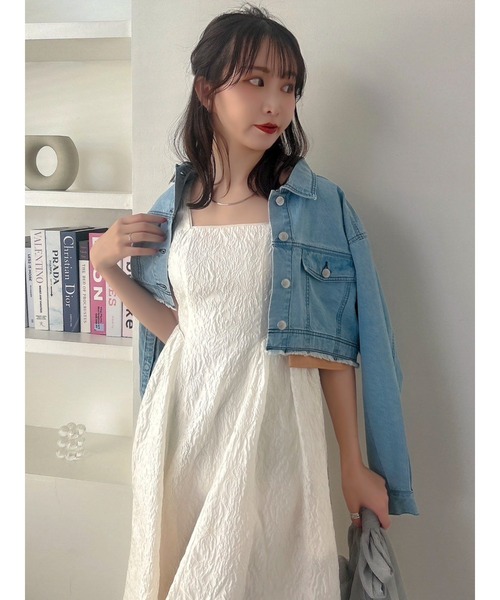 dazzlin(ダズリン)の「2WAYスリーブショートデニムジャケット(ブルゾン・レディース・ブルー/インディゴブルー/ベージュ・FREE)」の12枚目の写真