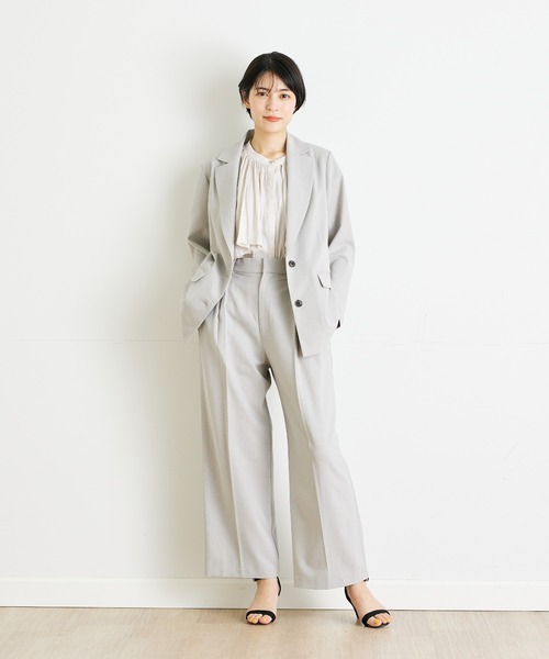 INED CLARO(イネドクラロ)の「シルキーレイヤーブラウス(シャツ/ブラウス・レディース・アイボリー/ブルー・フリー)」の9枚目の写真