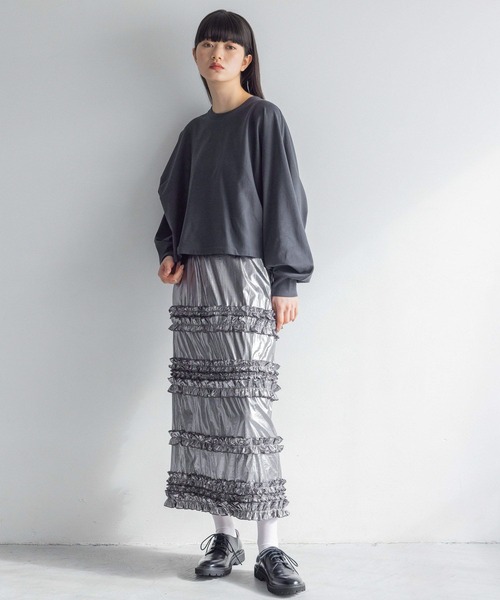 yuw（ユウ）の「メタリックフリルタイトスカート　109068（スカート・レディース・ブラック/シルバー・FREE）」の12枚目の写真