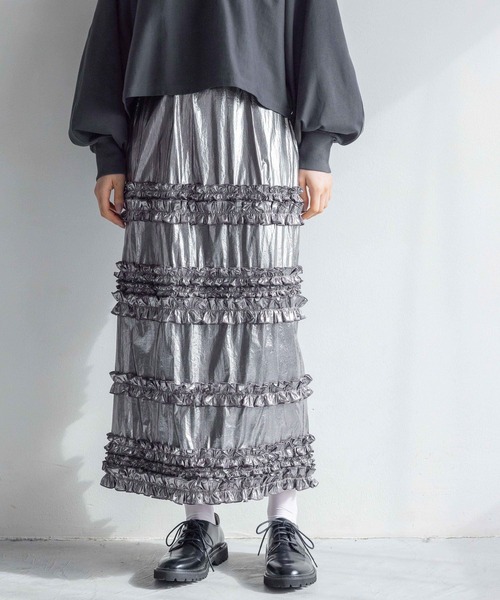 yuw（ユウ）の「メタリックフリルタイトスカート　109068（スカート・レディース・ブラック/シルバー・FREE）」の15枚目の写真