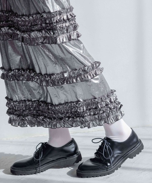 yuw（ユウ）の「メタリックフリルタイトスカート　109068（スカート・レディース・ブラック/シルバー・FREE）」の18枚目の写真