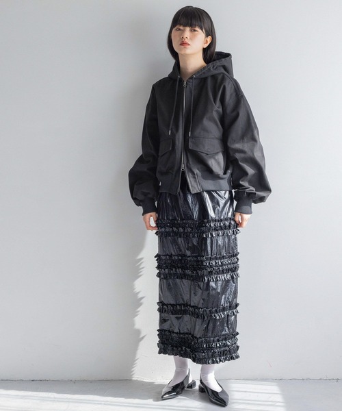yuw（ユウ）の「メタリックフリルタイトスカート　109068（スカート・レディース・ブラック/シルバー・FREE）」の19枚目の写真