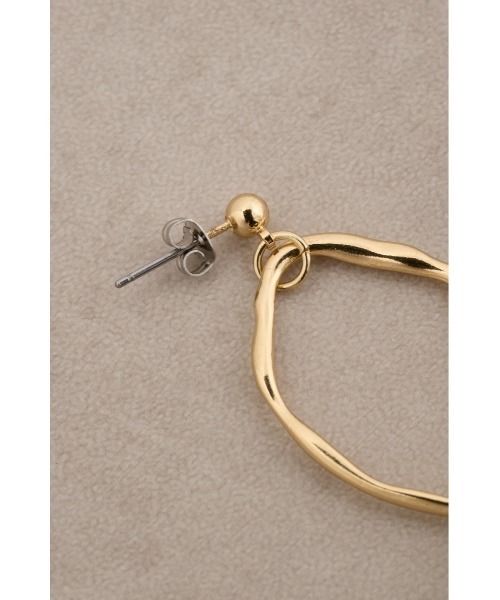 AZUL by moussy（アズールバイマウジー）の「アシンメトリーパールピアス（ピアス（両耳用）・レディース・シルバー/ゴールド系その他・FREE）」の14枚目の写真