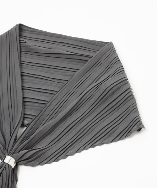 HARE（ハレ）の「プリーツスカーフ(HARE)（ストール/ショール・メンズ・グレー/ブラック・FREE）」の6枚目の写真