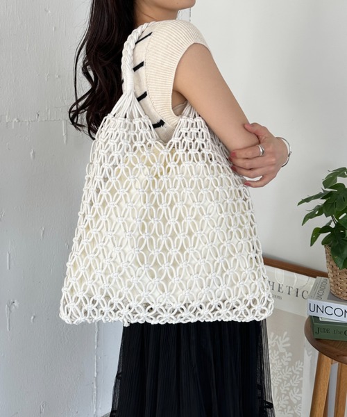 CLEA(クレア)の「巾着付き メッシュ編カゴトートバッグ(トートバッグ・レディース・ブラック/アイボリー/ベージュ・FREE)」の3枚目の写真