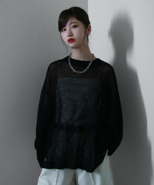 NILWAY(ニルウェイ)の「透かし編み プルオーバー メッシュ オーバーサイズ ニット(Tシャツ/カットソー・レディース・ブラック/アイボリー/ライトブルー/ブラック系その他/アイボリー系/ネイビー系/レッド・MEDIUM/LARGE)」の8枚目の写真